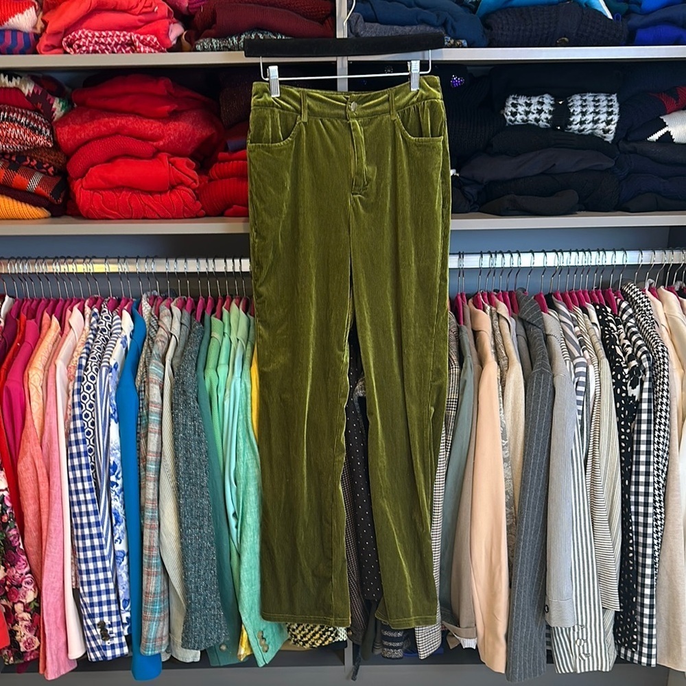 Cider green velour like ribbed 4 pocket pants size S